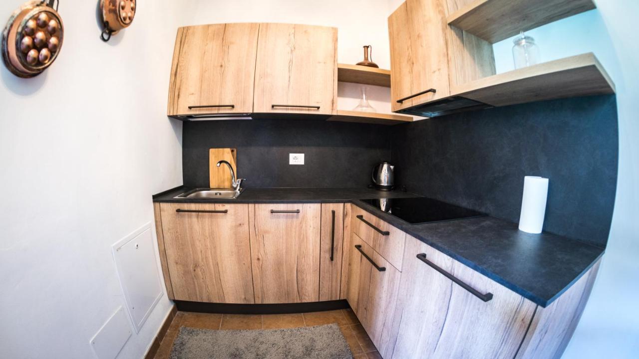 Calavino Castel Toblino Apartments מראה חיצוני תמונה